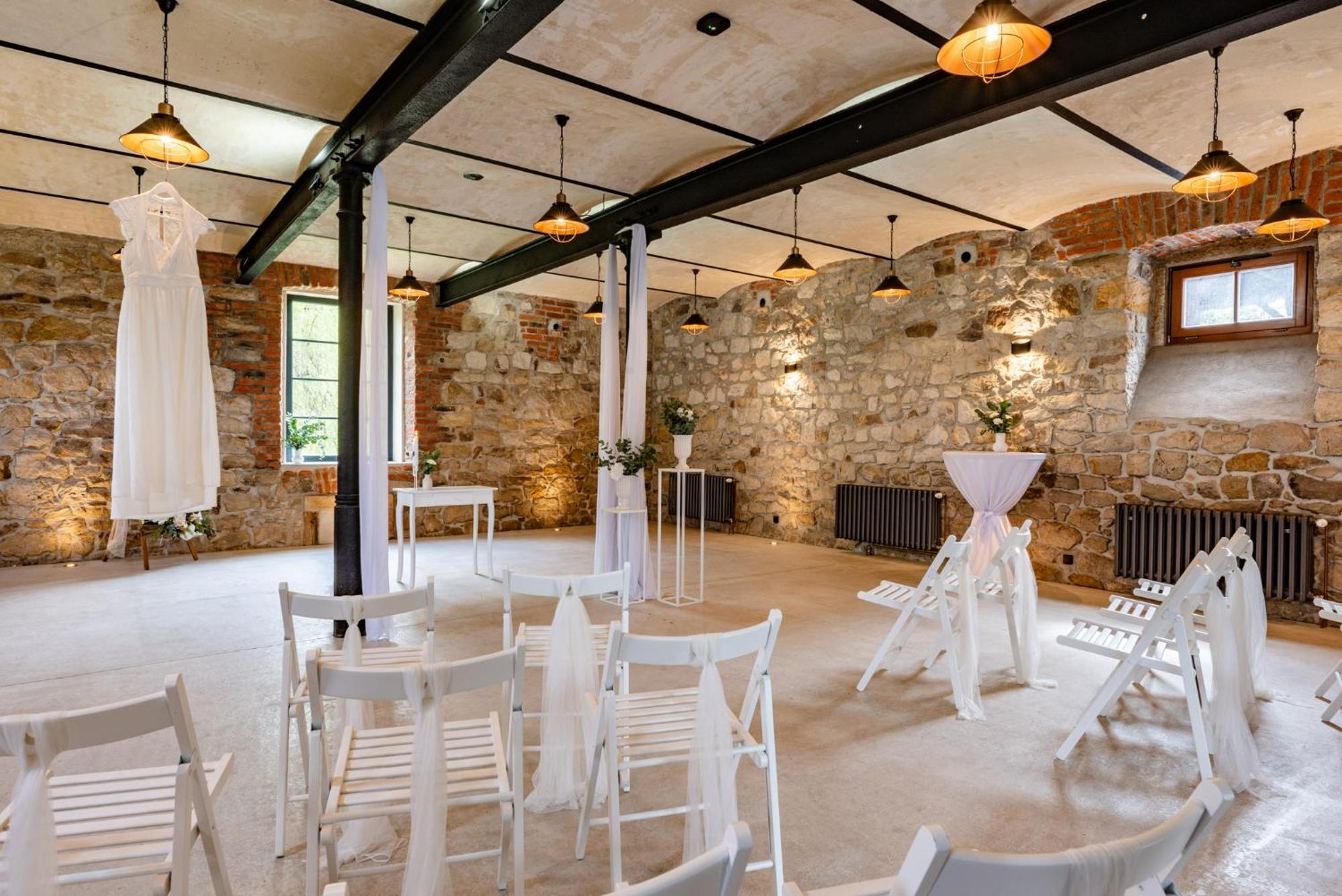 Hotel Svycarsky Dum Sneznik ภายนอก รูปภาพ
