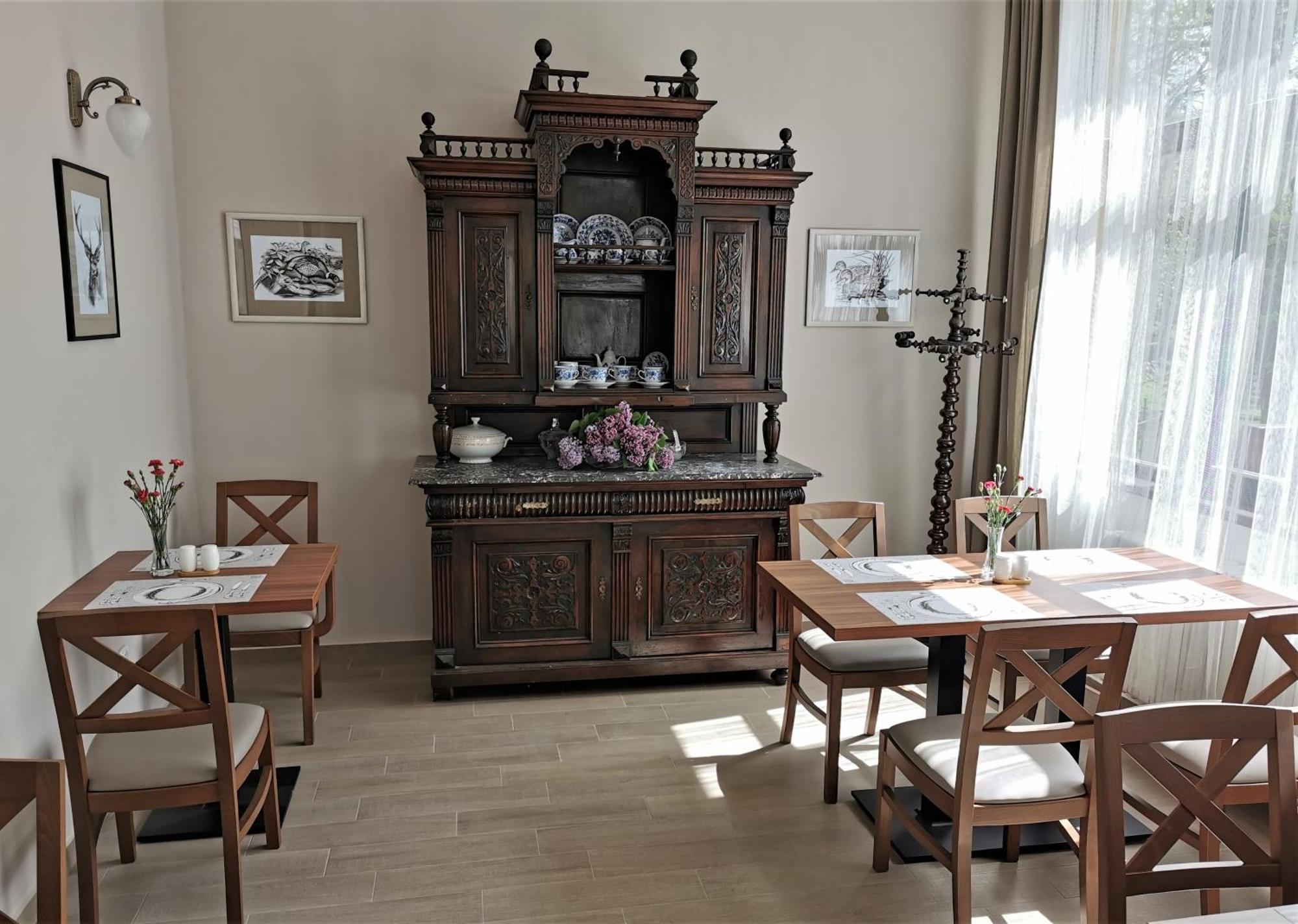 Hotel Svycarsky Dum Sneznik ภายนอก รูปภาพ