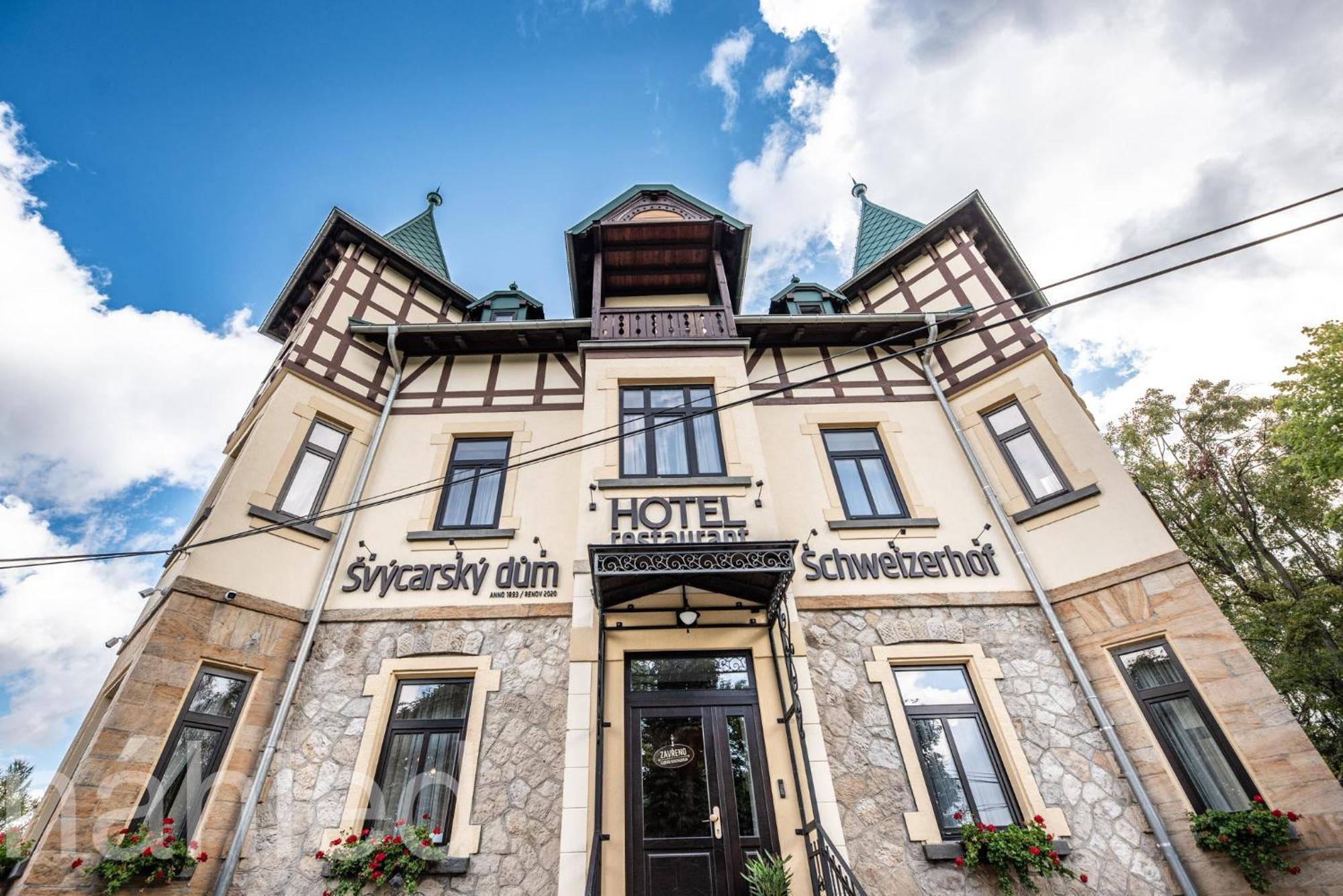 Hotel Svycarsky Dum Sneznik ภายนอก รูปภาพ